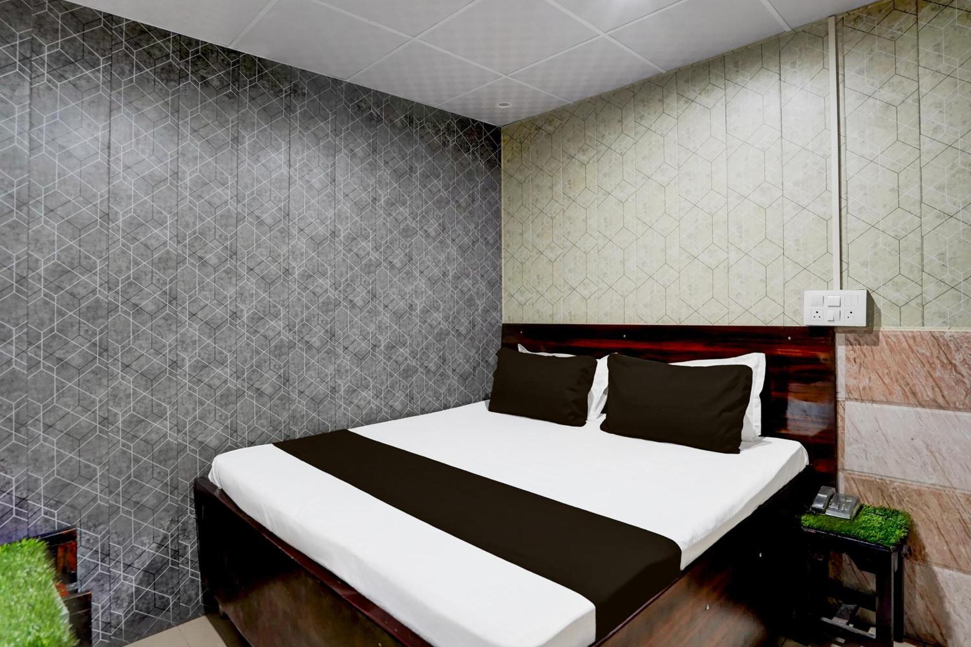 Hotel O Anant Ghaziabad Exterior photo