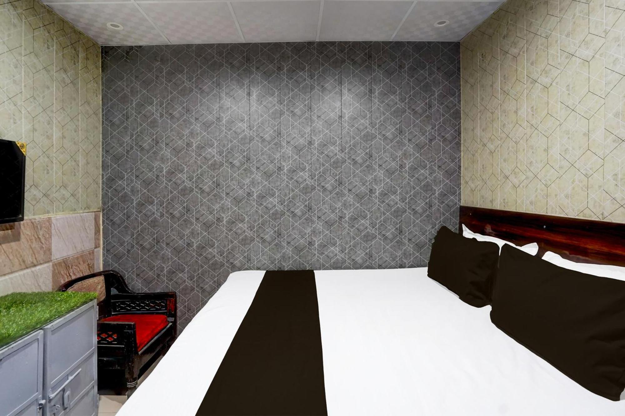Hotel O Anant Ghaziabad Exterior photo